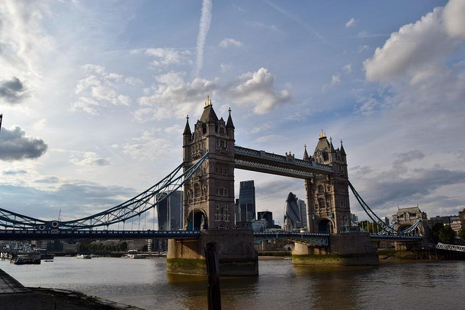 London: Private Walking Tour with a Local - How the private Lokafy format works (and why it feels human)
