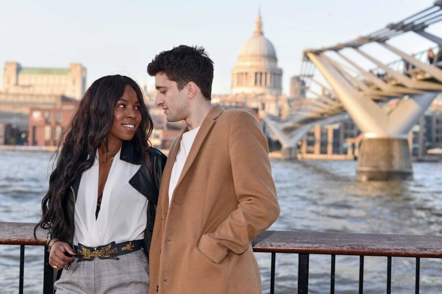 London: Professional Private Photoshoot and Edited Photos - Stop 2: Tower Bridge Walk and Photos (About 30 Minutes)
