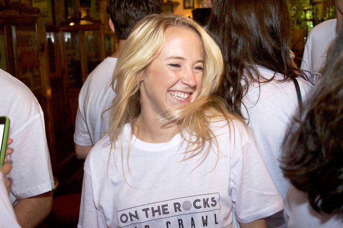 London Pub Crawl - Free entry, discounted drinks, and the shot deal