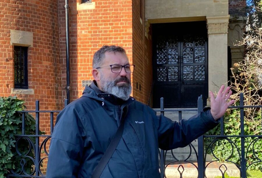 London: "Queen" Highlights Walking Tour - Key Things You’ll Notice on This Queen Walk