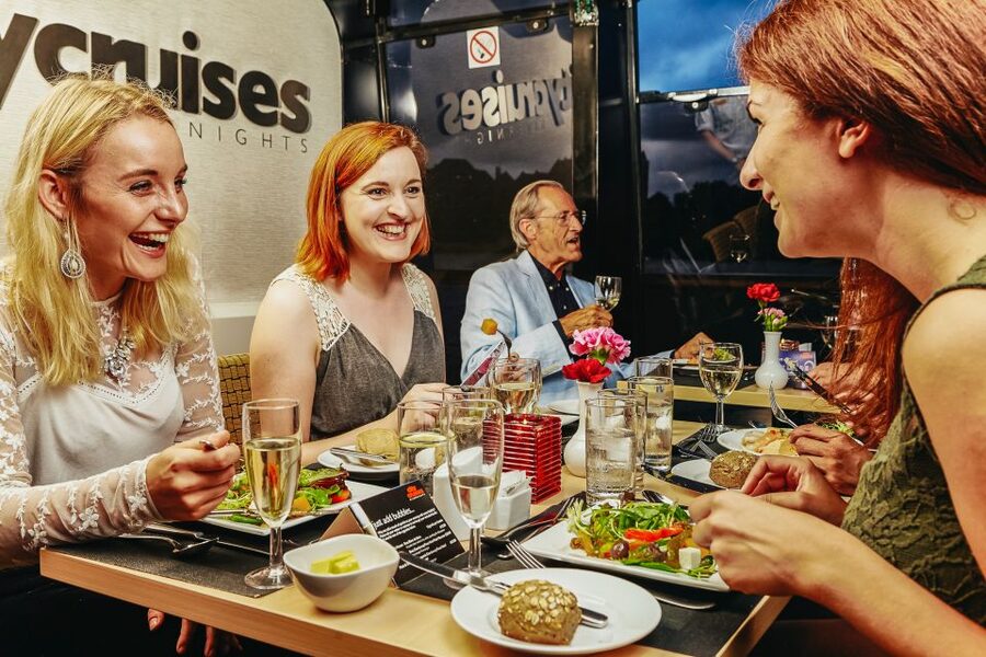 London: River Thames Dinner Cruise - Price and value: is $94 worth it?