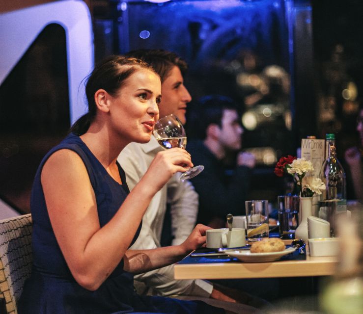London: River Thames Dinner Cruise - Getting on board at Westminster Pier without losing time