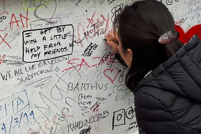 London Rock Legends Tour including Abbey Road - Notting Hill and Soho: film locations, studios, and the punk-to-Queen vibe
