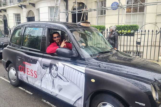 London Rock N Roll Beatles Private Black Cab Tour - The Beatles Store and Carnaby Street: fan time meets London fashion