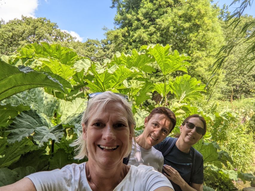 London: Royal Deer Park Bike Tour - Half-day vs full-day: ferry to Twickenham and tea in a statue garden