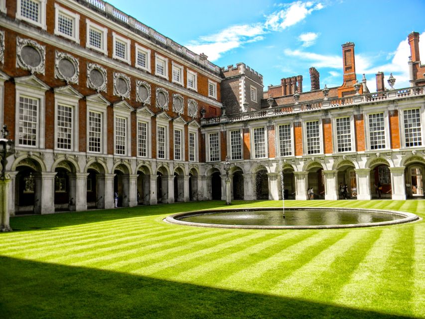 London: Royal Hampton Court Guided Tour with Afternoon Tea - Why Hampton Court feels like an easy win from London