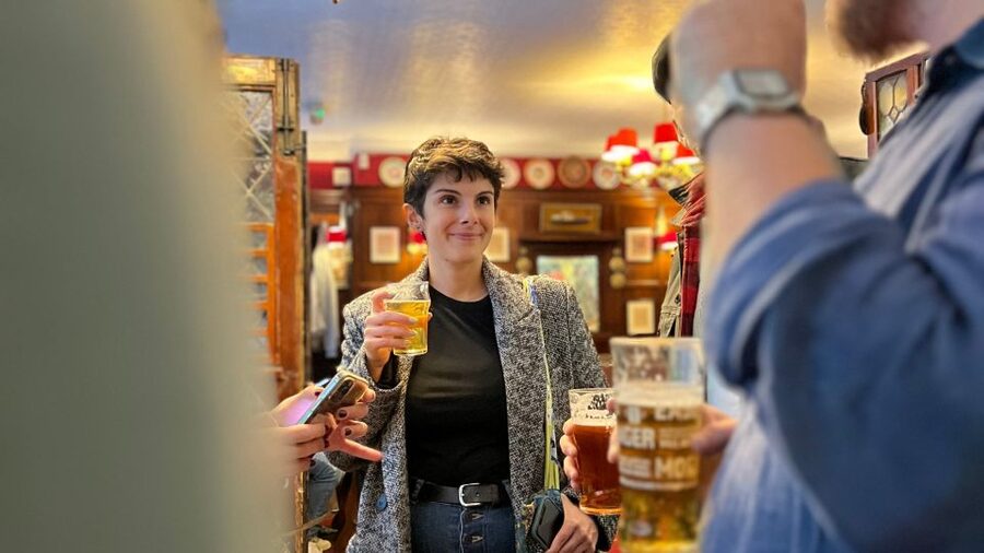 London: Royal Historic Pubs Walking Tour - Piccadilly Circus to Royal London: the Tour’s Real Appeal
