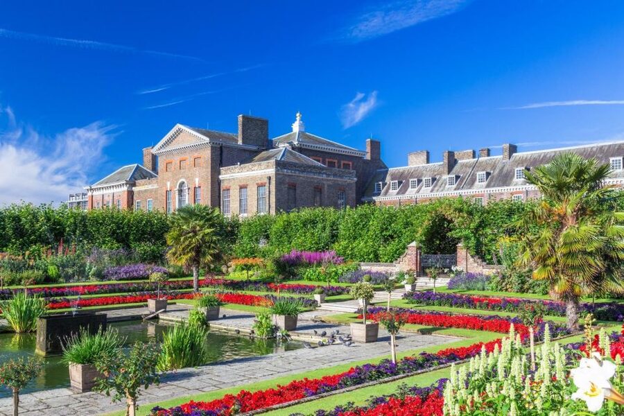 London: Royal Kensington Guided Walking Tour - Royal Kensington on Foot: What you’ll realistically fit in 2 hours