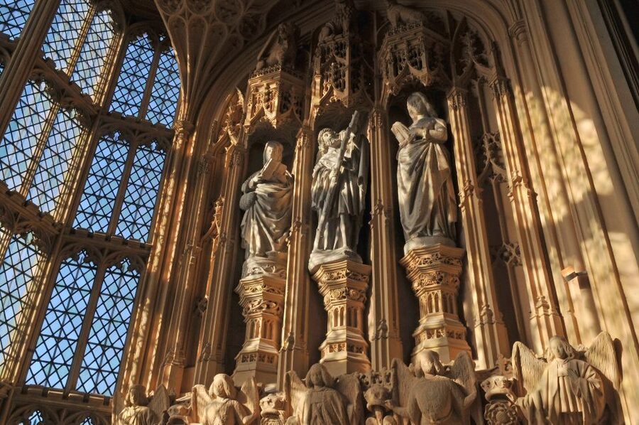 London: Royal Tour with Westminster Abbey & Afternoon Tea - Price and Logistics: Where This Tour Can Feel Like a Win