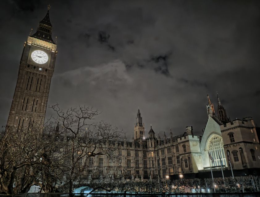 London : Royal Westminster By Night Walking Tour - Buckingham Palace and Clarence House After Dark