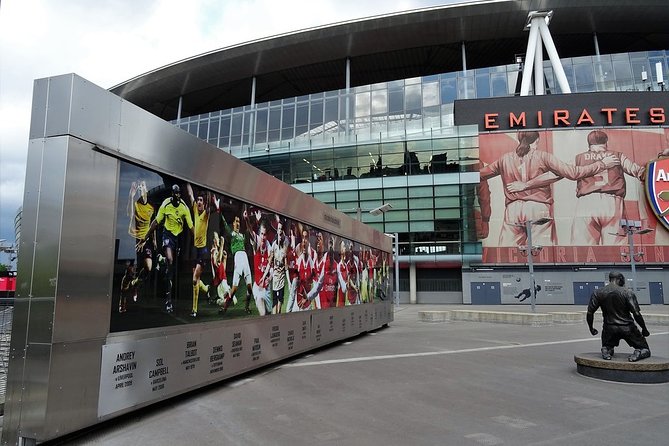 London's Football Stadiums Sightseeing Tour - Emirates Stadium in Holloway: Arsenal’s big move and big ambition