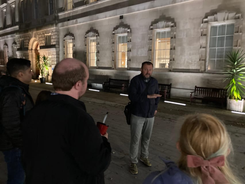 London's Ghosts & Gruesome Past Nighttime Walking Tour - Old Bailey: The Serial Killer Story That Isn’t Jack the Ripper