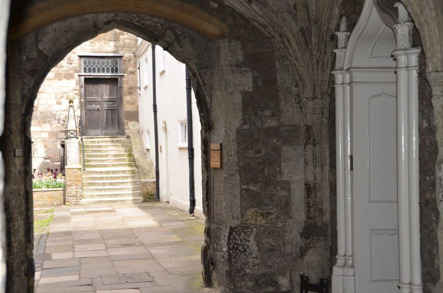London's Hidden Treasures Tours by Black Taxi Cab - A black taxi makes London feel personal