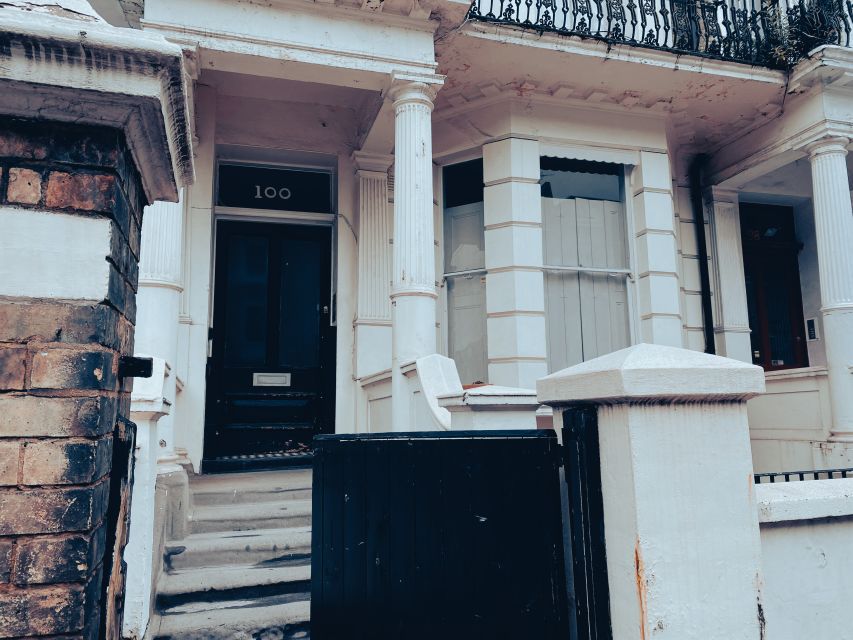 London: Secrets of Freddie Mercury Tour with a Cocktail - From a shared early-70s flat to the house tied to Freddie’s final years