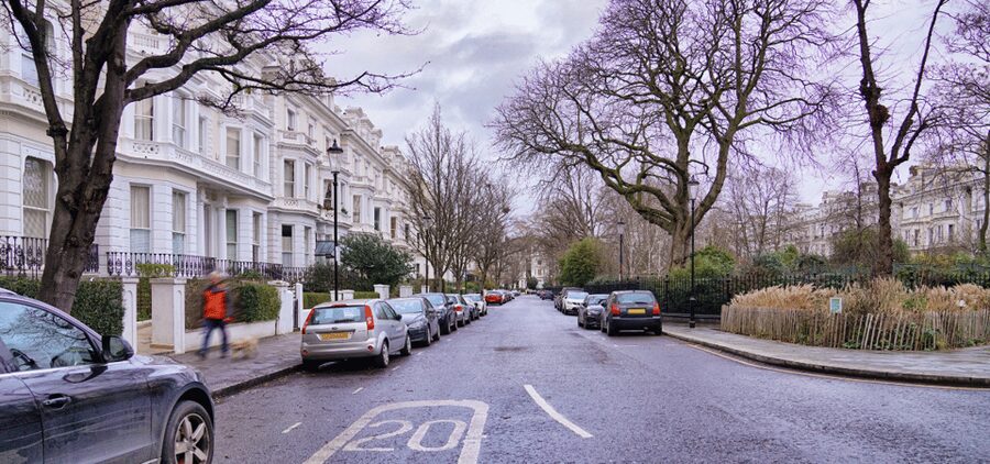 London: Self-Guided Notting Hill Walking Tour with an APP - Lansdowne Crescent and Ormrod Court: arches, quiet, and the “what’s that?” factor