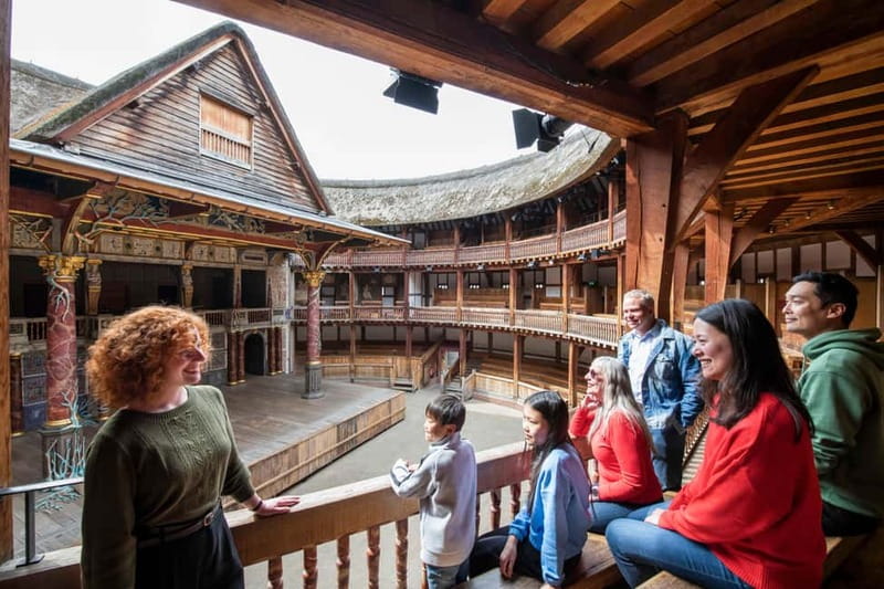 London: Shakespeare's Globe Theatre Guided Tour - First things first: where to meet at the Globe