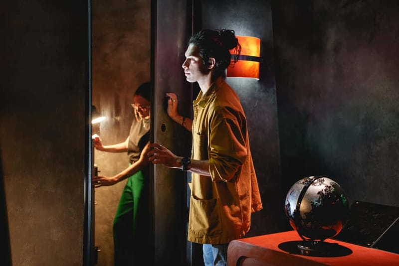 London: Sherlock Escape Rooms - Puzzles, deduction, and the Stamford-style clue system