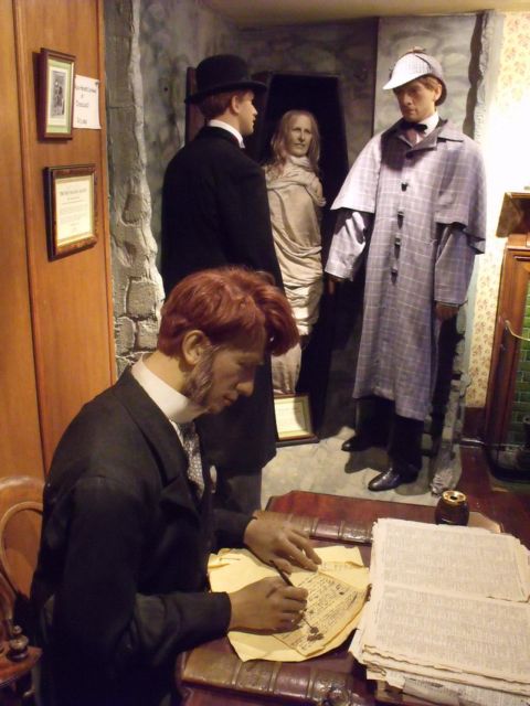 London: Sherlock Holmes Museum & Westminster Walking Tour - Westminster’s royal and political scenes, stop by stop