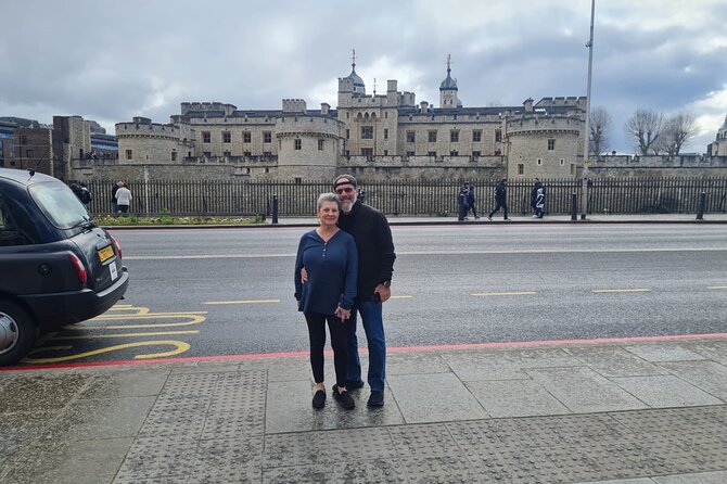 London Sightseeing Private Black Cab Tour with Hotel Pick Up - Big Ben and Parliament: the London you came for