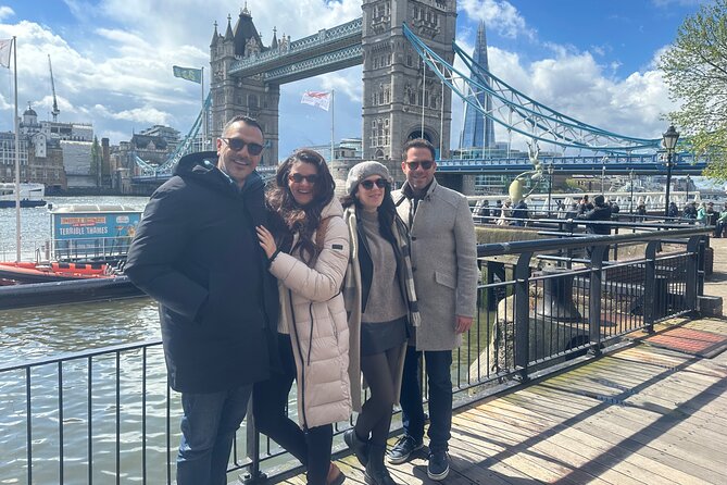 London Sightseeing Private Black Cab Tour with Hotel Pick Up - Trafalgar Square and Nelson’s Column: victory monument with a math problem