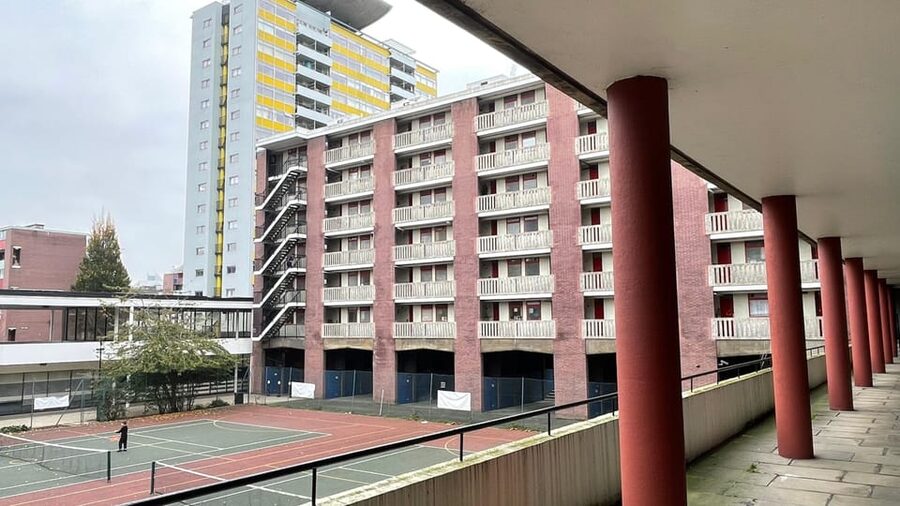 London: Slow Horses TV Series Guided Tour - Slough House and the pleasure of walking the unglamorous side of London
