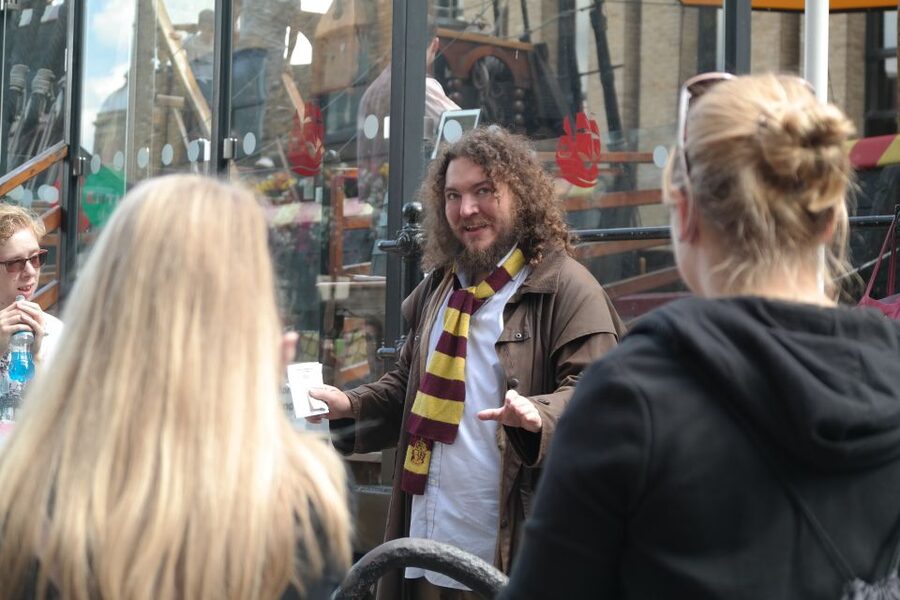 London: Small Group Harry Potter Locations Walking Tour - From an address photo stop to Bank of England’s Gringotts inspiration
