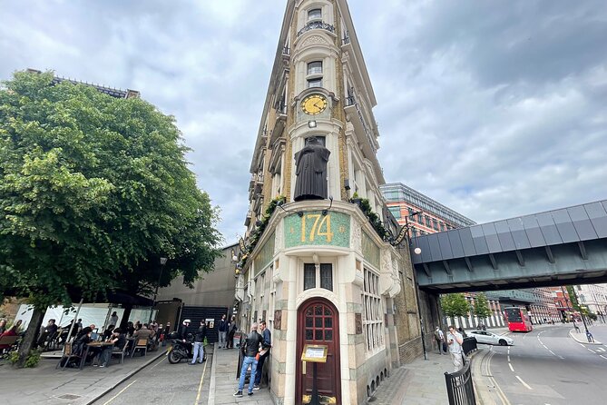 London Small Group Historic Pub Tour - Getting There and Getting Around: Easy Transit, Moderate Pace