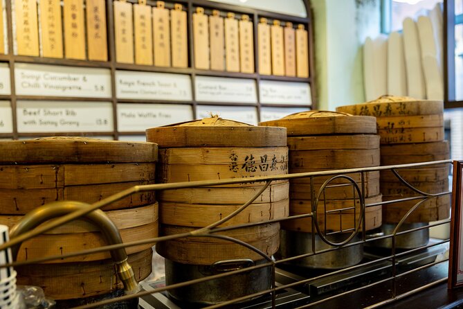 London: Soho & Chinatown Food Walking Tour with Tastings - The 15-person cap and how the guide experience shapes the night