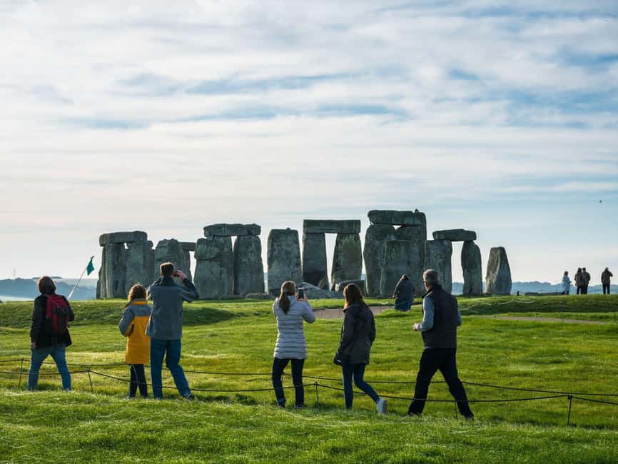 London: Stonehenge, Avebury & Silbury Hill Day Trip - From Earls Court to World Heritage prehistory