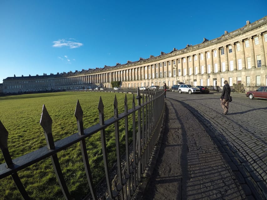 London: Stonehenge & Bath Day Trip with Optional Roman Baths - Coach comfort and timing: why your guide’s style matters