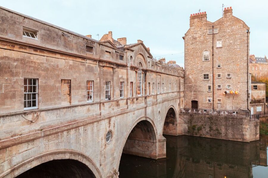 London: Stonehenge, Windsor, and Bath Day Trip by Bus - Should you book London’s Stonehenge, Windsor, and Bath day trip by bus?