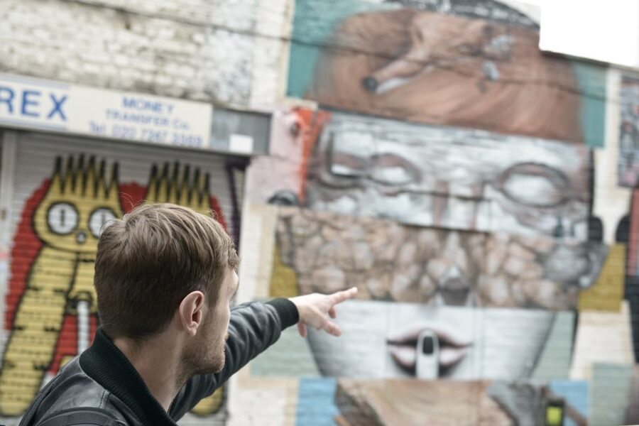 London: Street Art and Graffiti Guided Walking Tour - East London to Brick Lane: How the 2-Hour Walk Keeps Moving