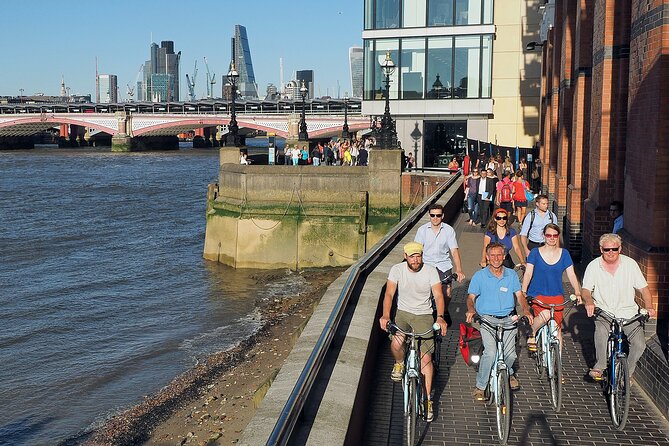 London Sunset Bike Tour - The ride setup: gear, pace, and staying together