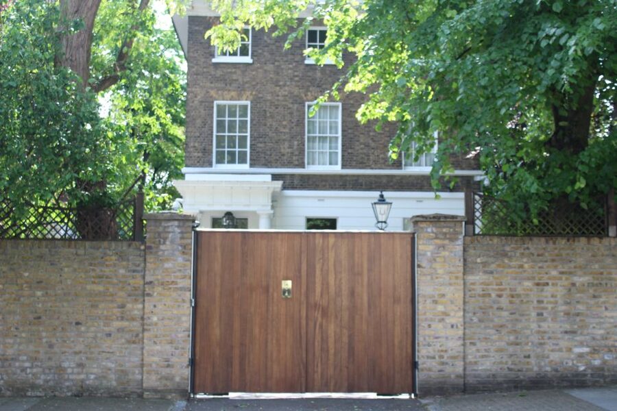 London: The Beatles Walking Tour of Marylebone and Abbey Rd - Who should book this (and who should skip it)