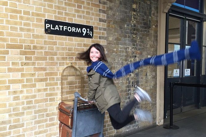 London The Best of Harry Potter Guided Tour (Free for Kids) - Starting at Platform 9¾: your photo tip and the tour’s best first move