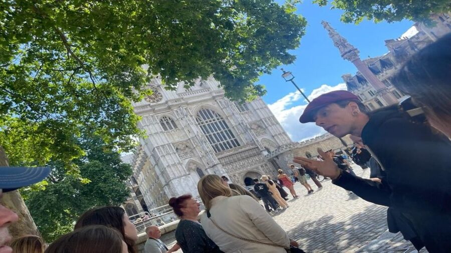 London: The Changing of the Guard Tour and Buckingham Palace - Westminster Abbey exterior: a 1000-year view, minus the ticket line