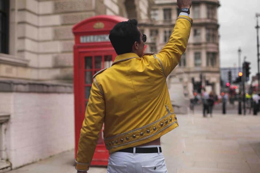 London: The Fun Tour with Live Theatre and Comedy - The panoramic coach experience (and why it matters)