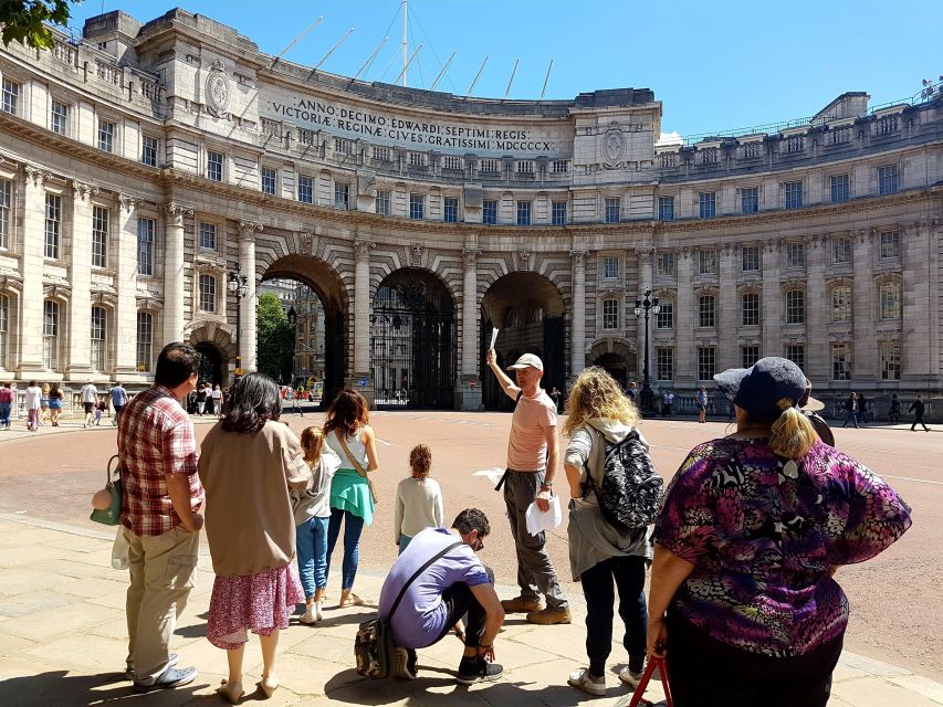London: The London Top Sights Tour. Kids Free! - Clarence House, Trafalgar Square, and Whitehall: Where Politics Becomes a Sight