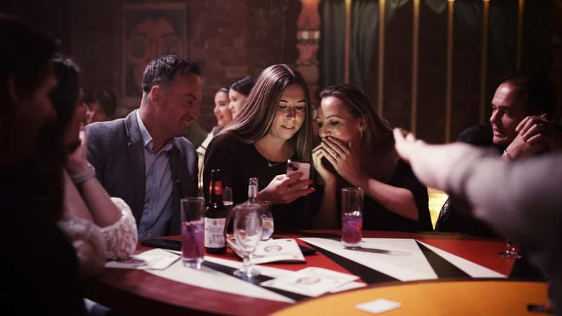 London: The Magician's Table - Up-Close Magic Show - Tanner Street arrival: bar time before the show