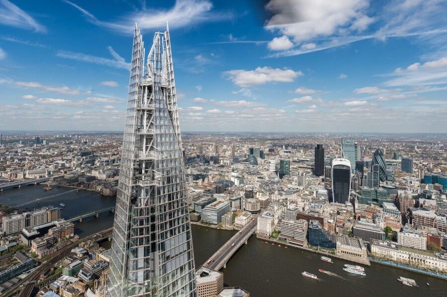 London: The Shard Entry Ticket with Champagne - Champagne with the skyline: the part that makes it feel special