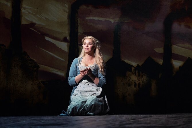 London Theatre: Les Miserables - Food Rules and Intermission Reality: What You Can Bring In