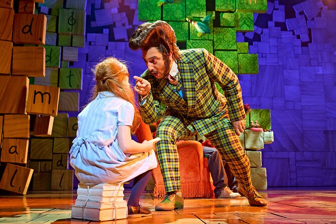 London Theatre: Matilda The Musical - The Show Itself: A 2 Hours 35 Minutes Story Engine