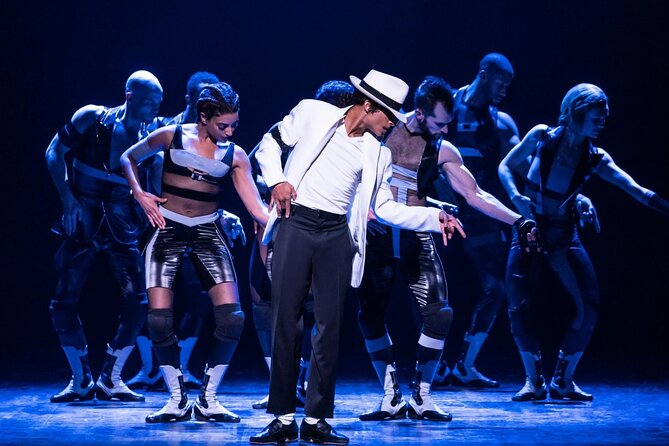London Theatre: MJ The Musical - The storyline: enough plot to connect songs, not enough to slow down