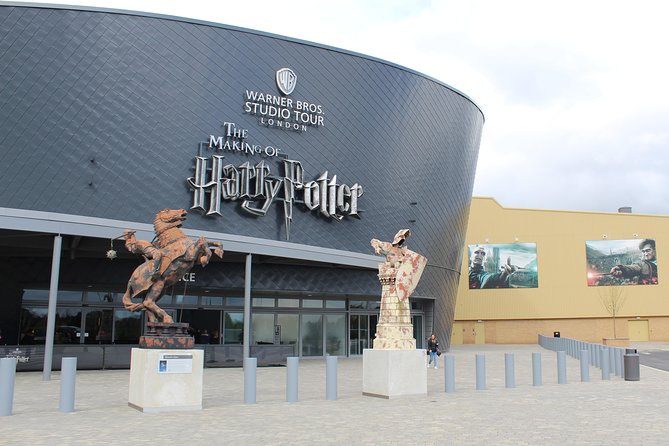 London to Harry Potter Studio Private Round-Trip Transfer - Door-to-door pickup to Warner Bros Leavesden, without the London hassle