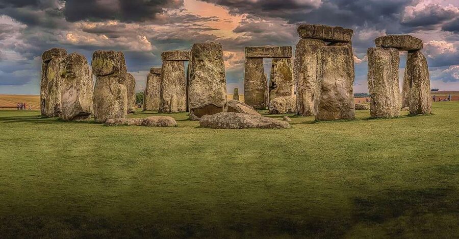 London to Southampton Cruise Terminal via Stonehenge - Stonehenge Visit: Audio Tour, Visitor Time, and How to Use the 90 Minutes