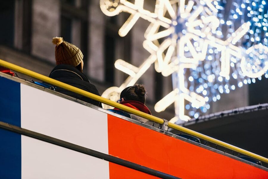 London: Tootbus Christmas Lights Tour incl walking tours - Key things to know before you go