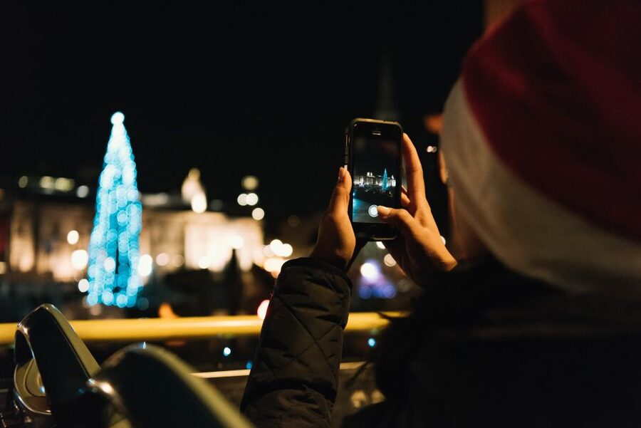 London: Tootbus Christmas Lights Tour incl walking tours - What you actually get from the guides and the audio