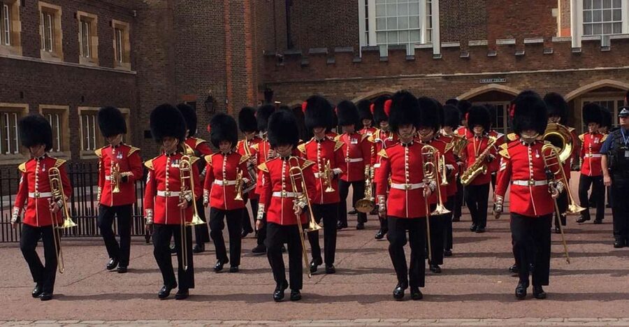 London: Top 30 Sights Walking Tour and The Shard Entry - Key Things to Know Before You Go
