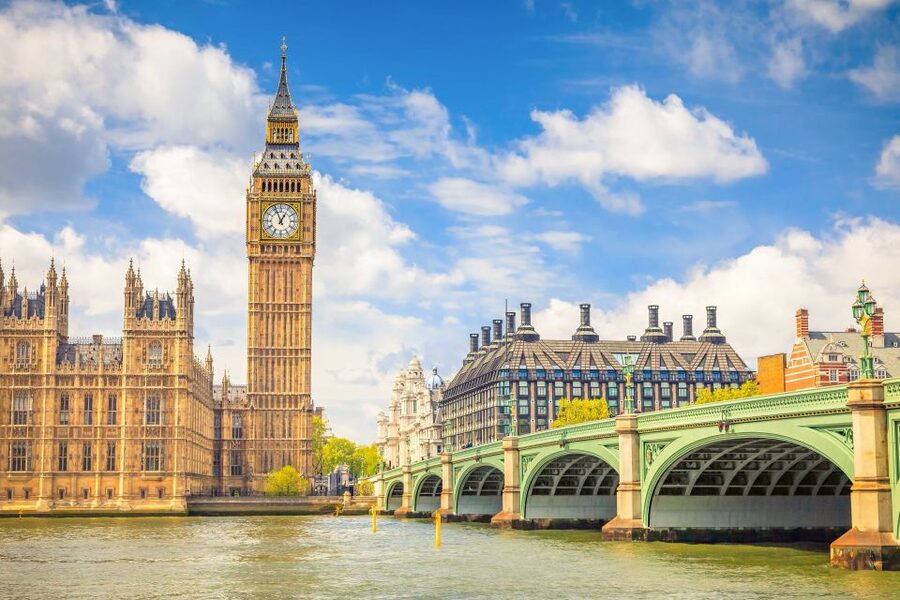 London: Top 30 Sights Walking Tour & St Pauls Cathedral - Time, pacing, and what to bring so the day stays fun