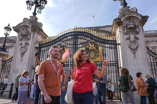 London Tour: Changing of the Guard, Westminster Abbey & Tower - 10 Downing Street Exterior: Quick, Iconic, and On Purpose